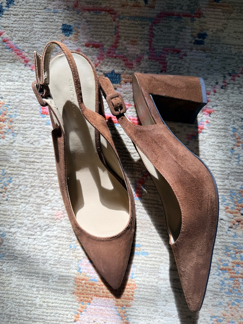 Ann  Taylor Brown Suede Pointed Toe Slingback Pumps Block Heel Size 10